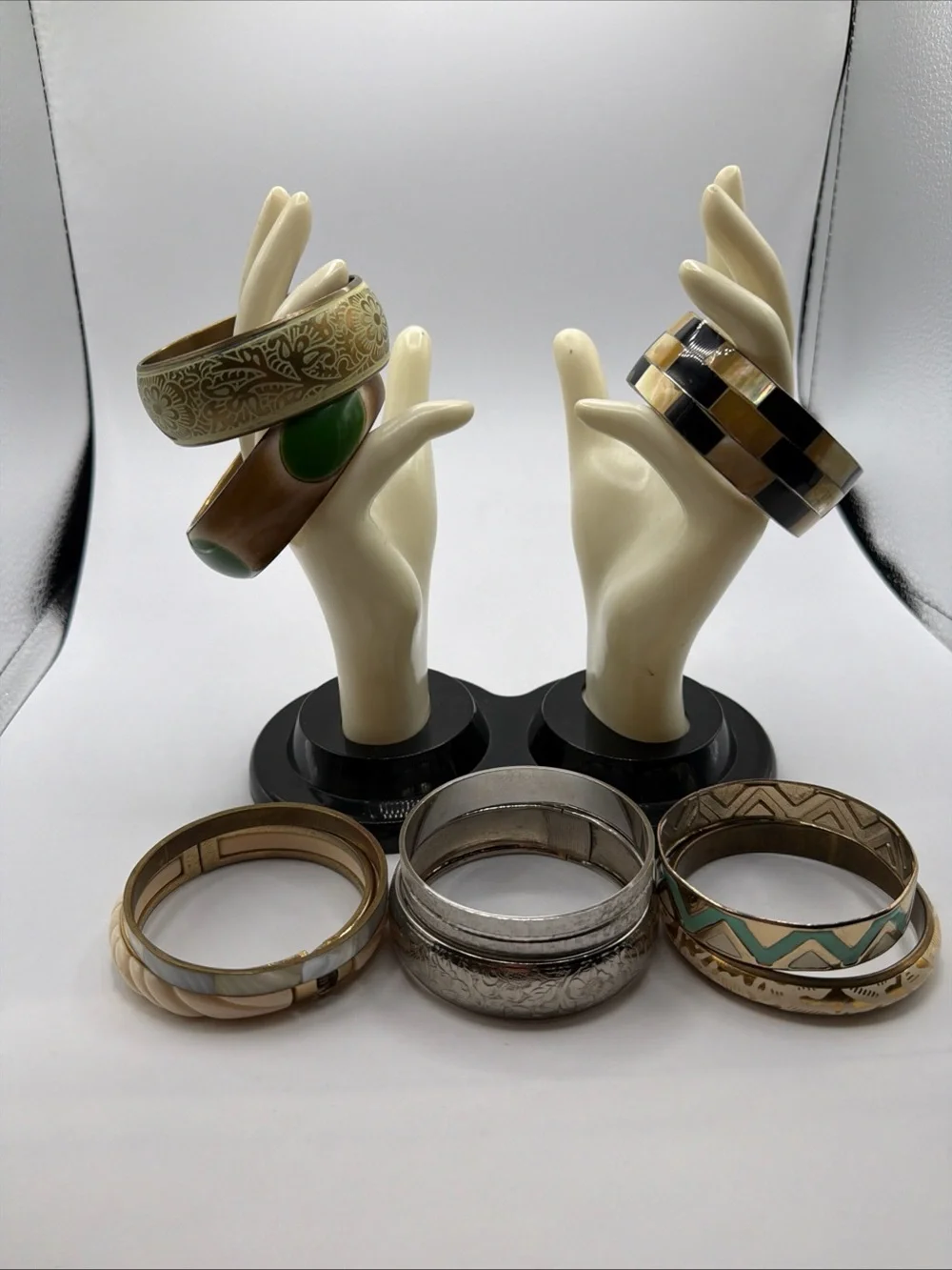 Vintage Chunky Brass, Enamel, Mother Of Pearl 9 Bangle Bracelet Jewelry Lot